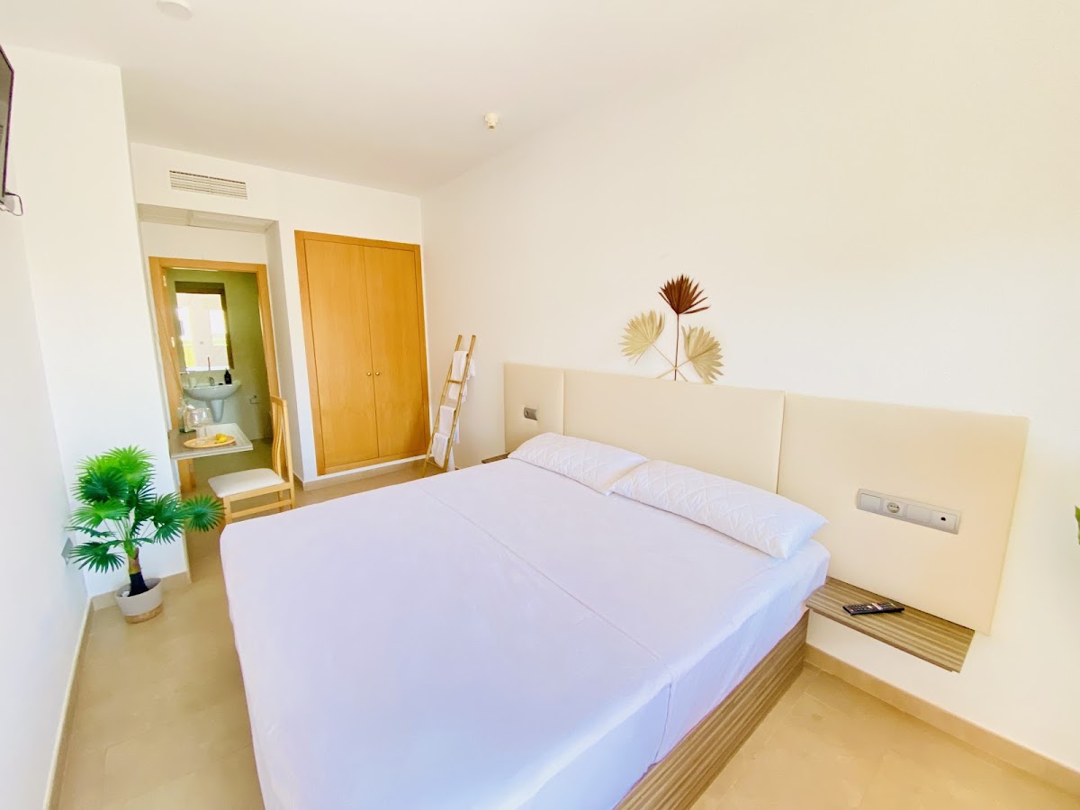 Room 8