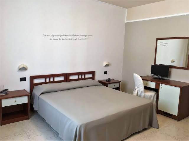 Room 6