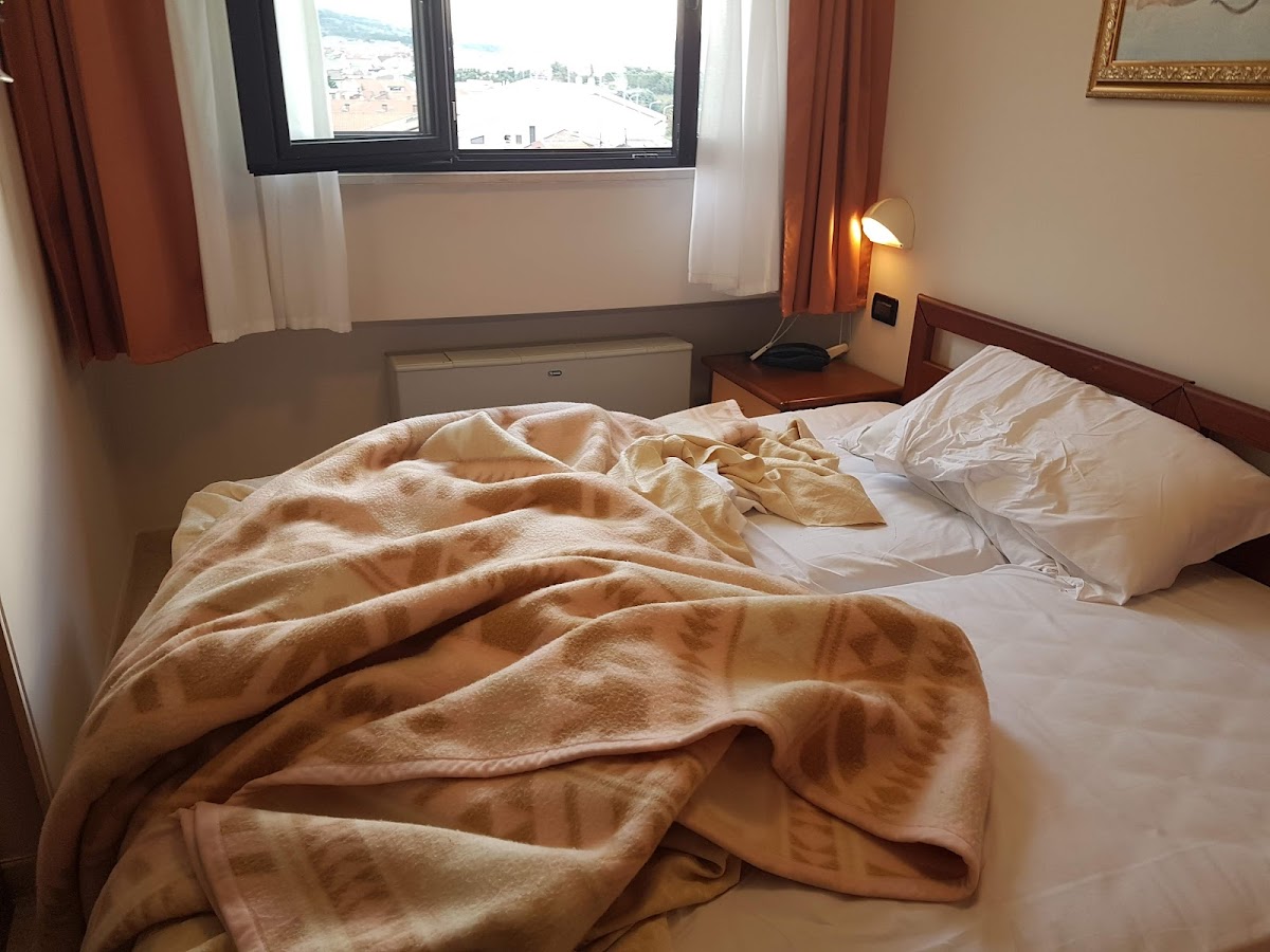 Room 7