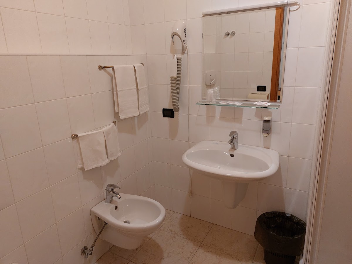 Room 8