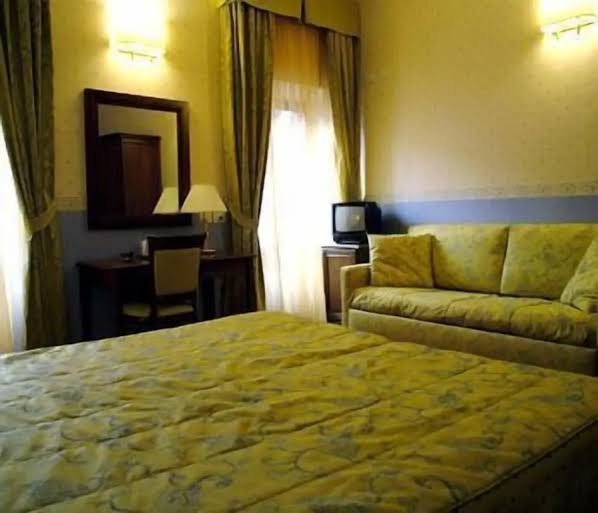 Room 5