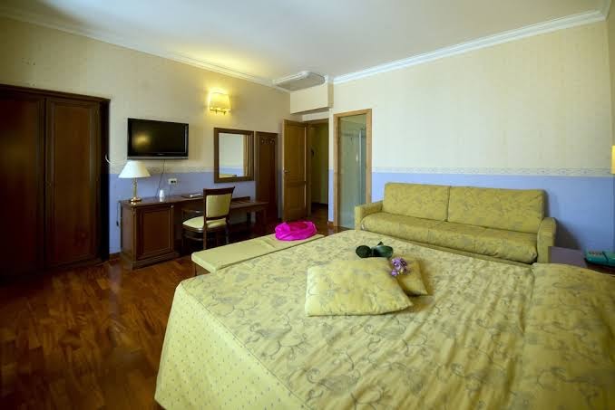 Room 6