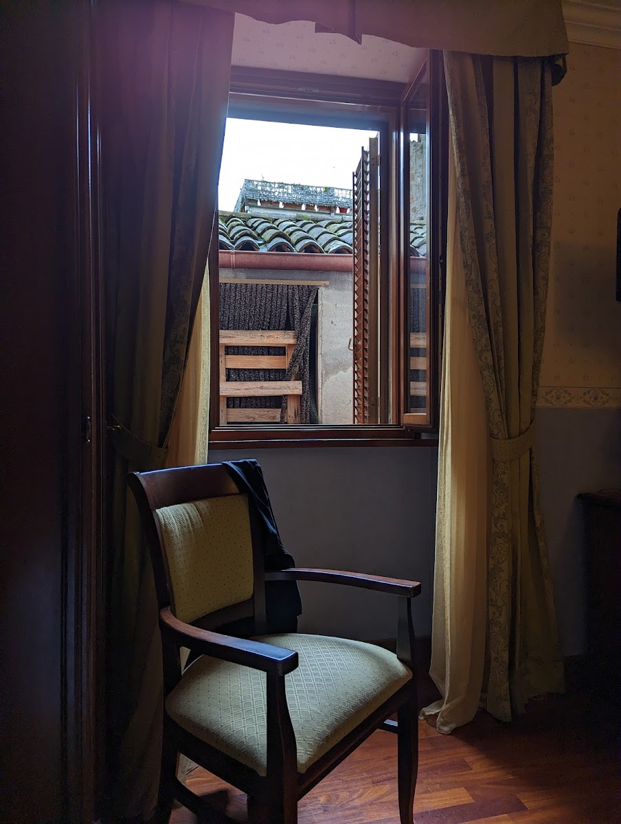 Room 9
