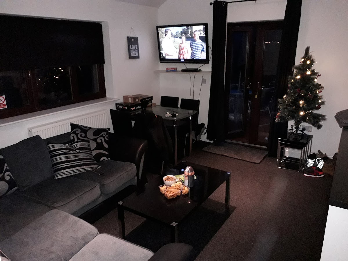 Room 8
