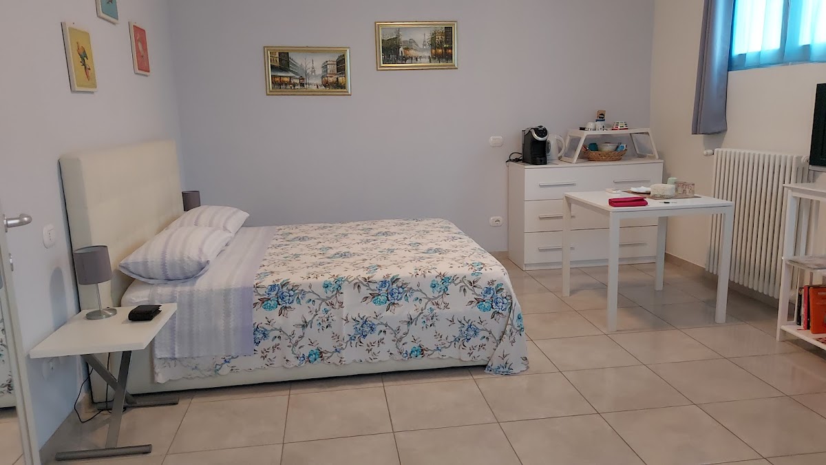 Room 8