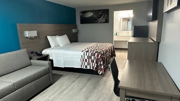 Room 5