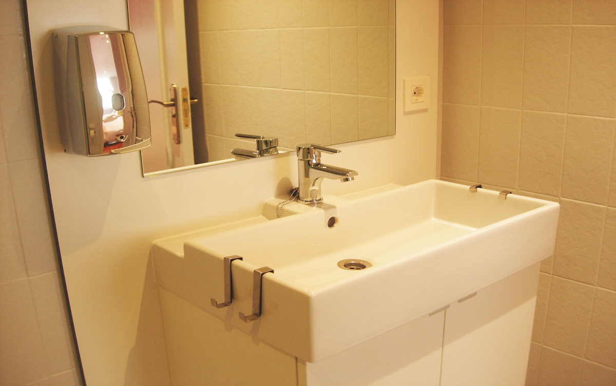 Room 2