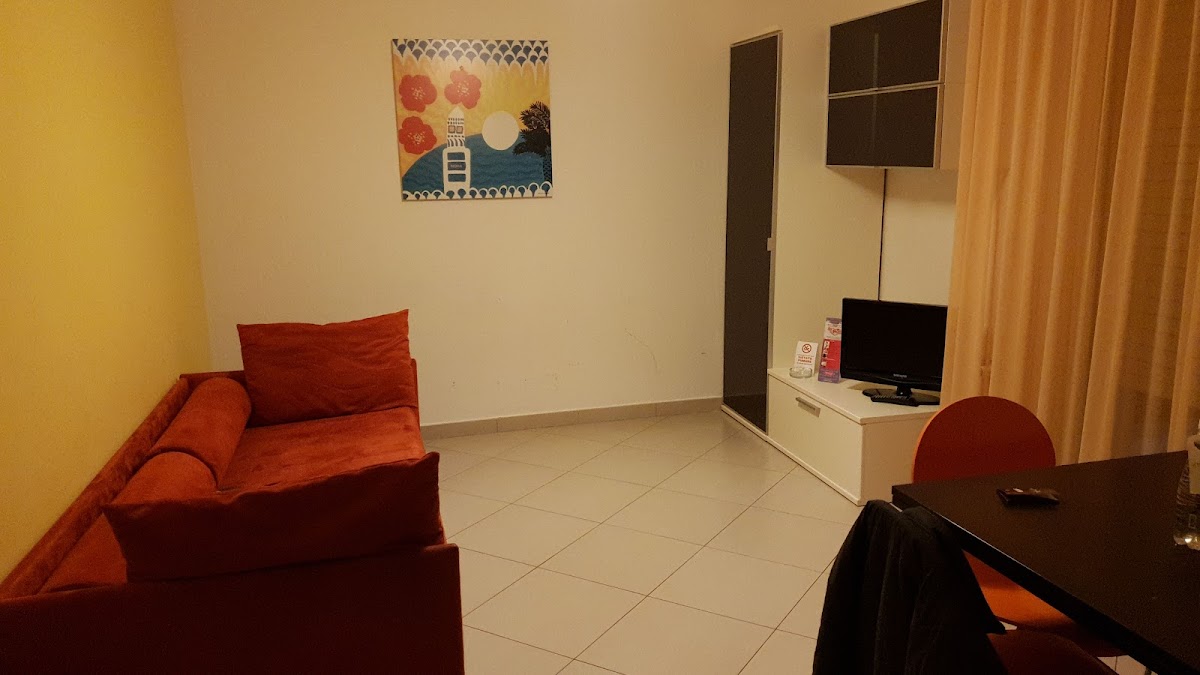 Room 8