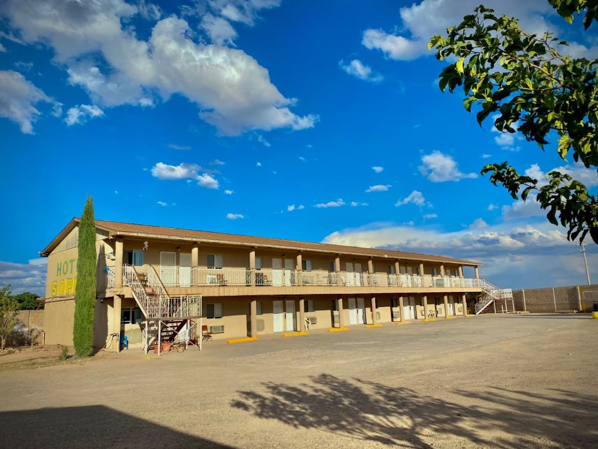 HOTEL SOPRIS