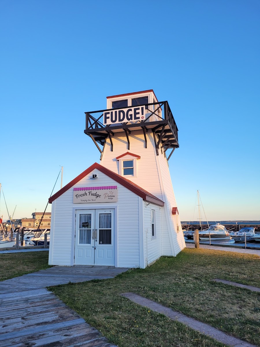 Spinnakers' Landing