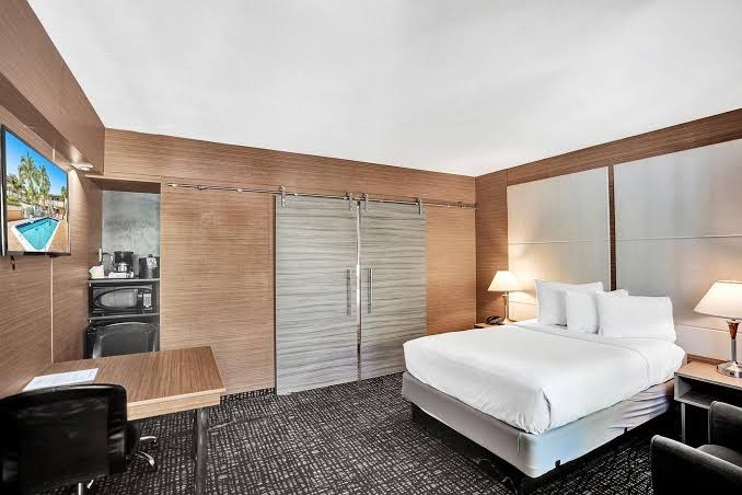 Room 6