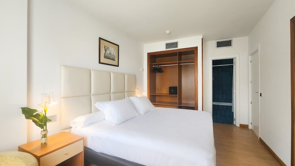 Room 9