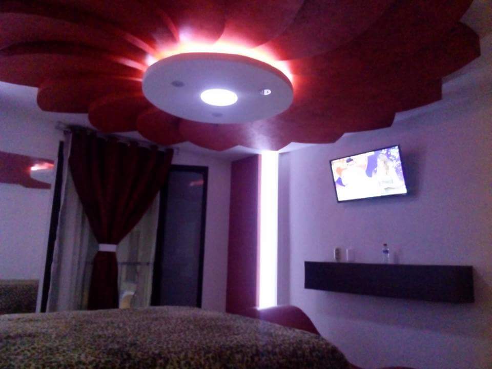 Room 8
