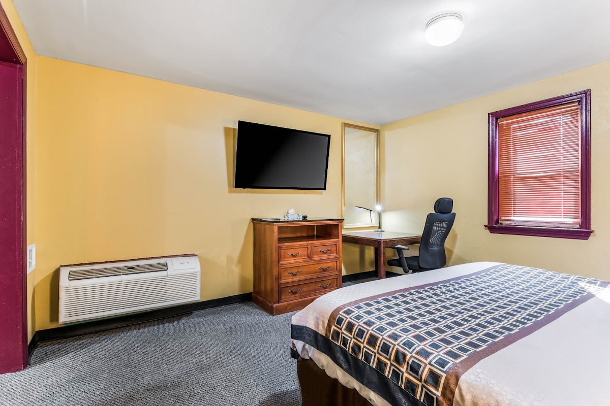 Room 8