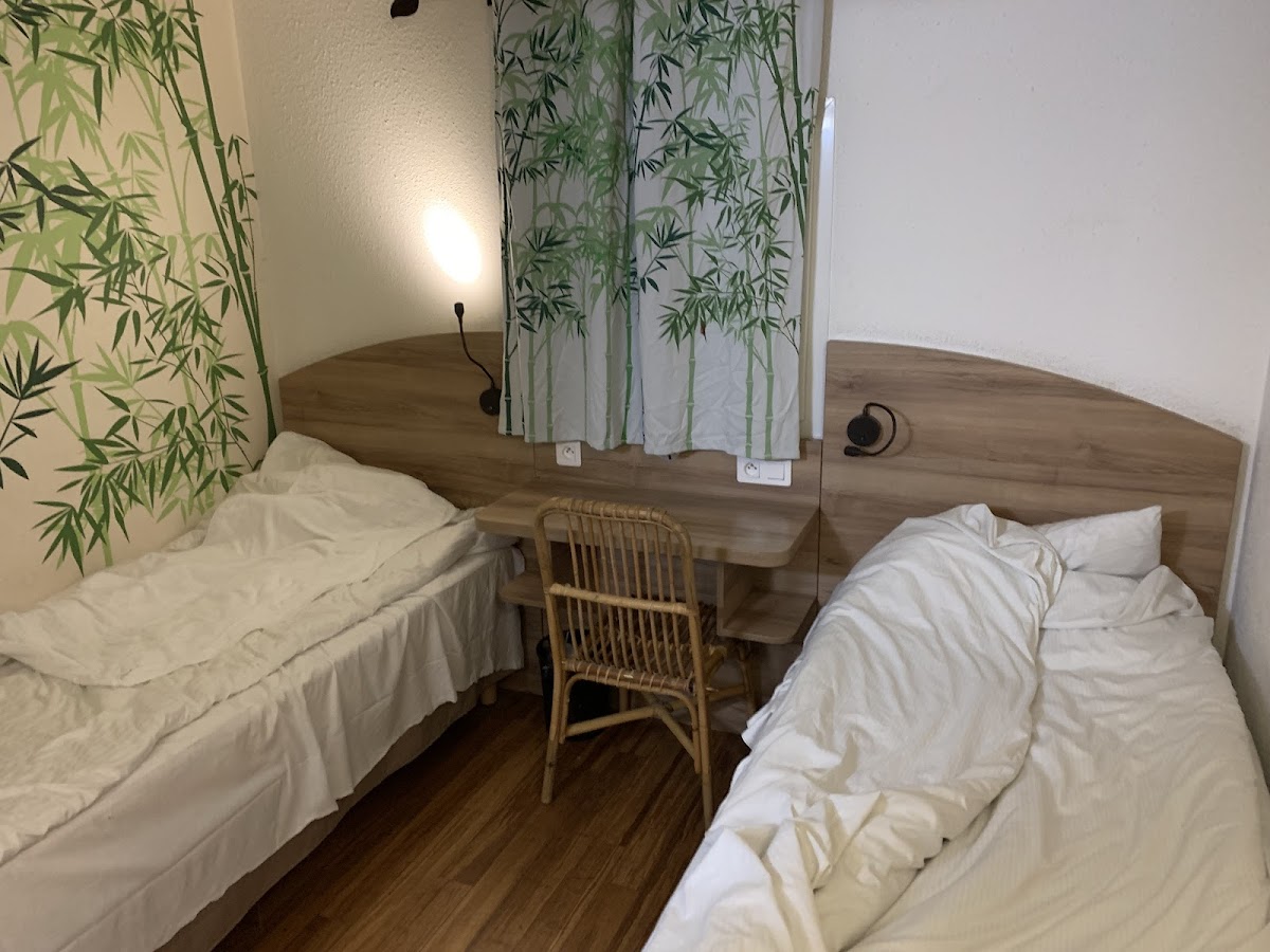 Room 7