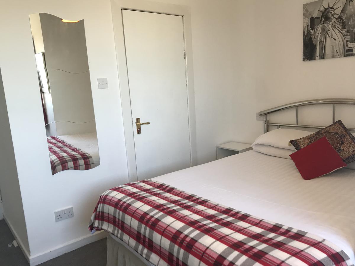 Room 8