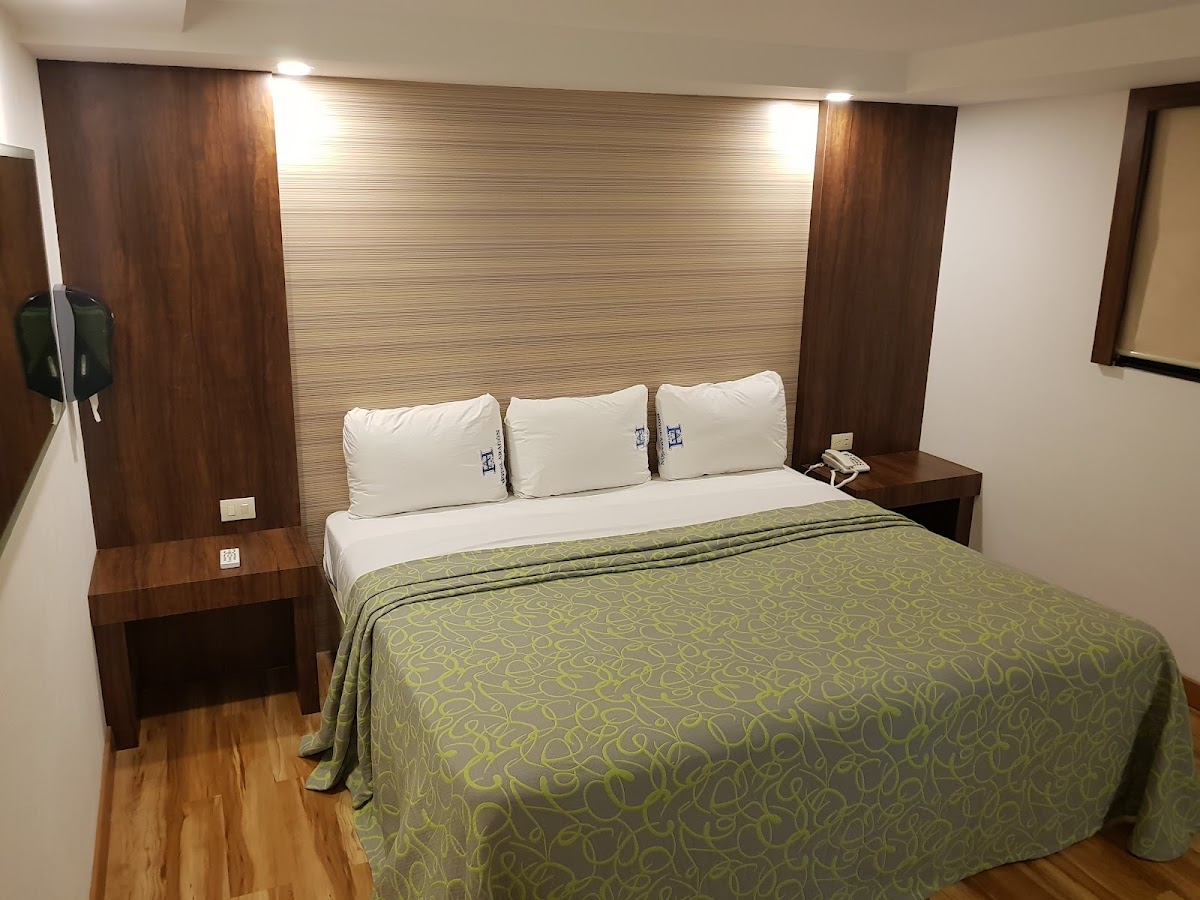 Room 9