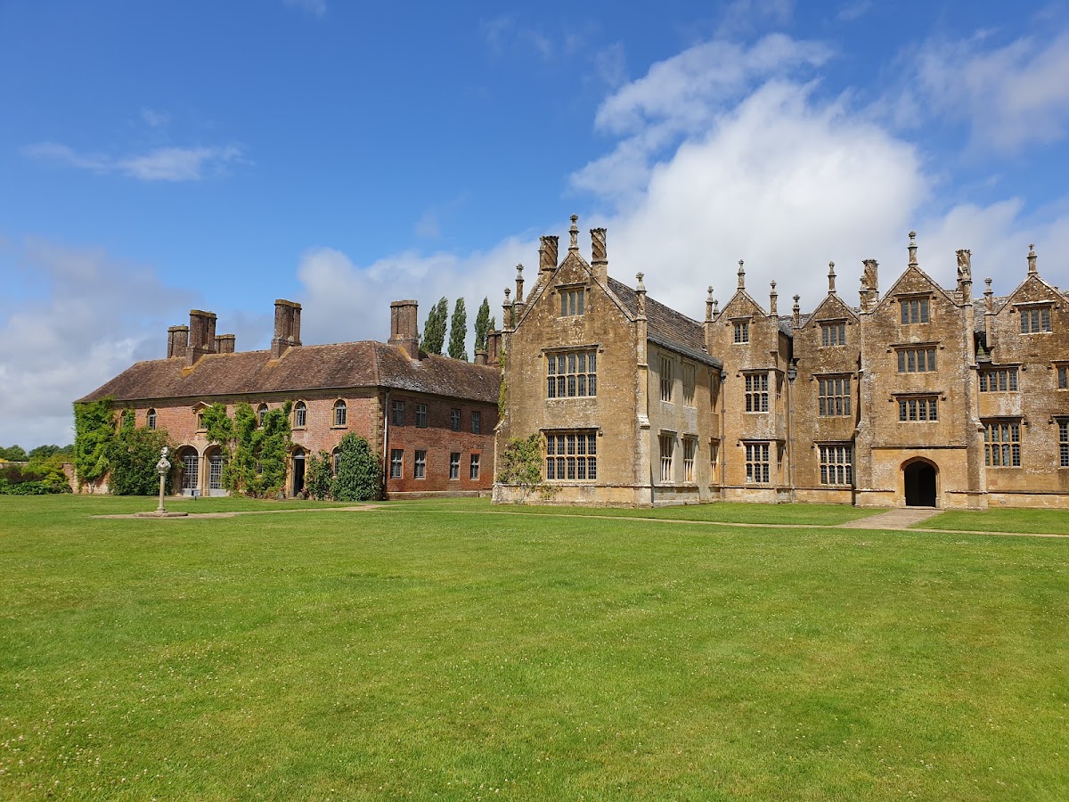 National Trust - Barrington Court