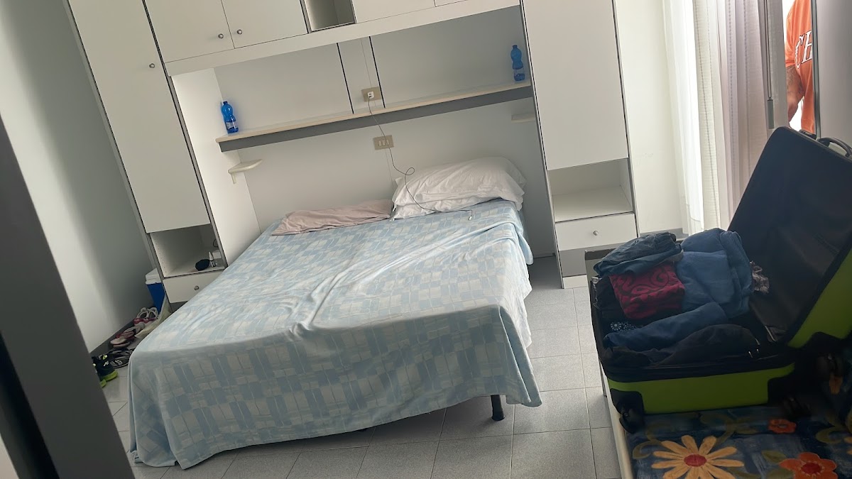 Room 9
