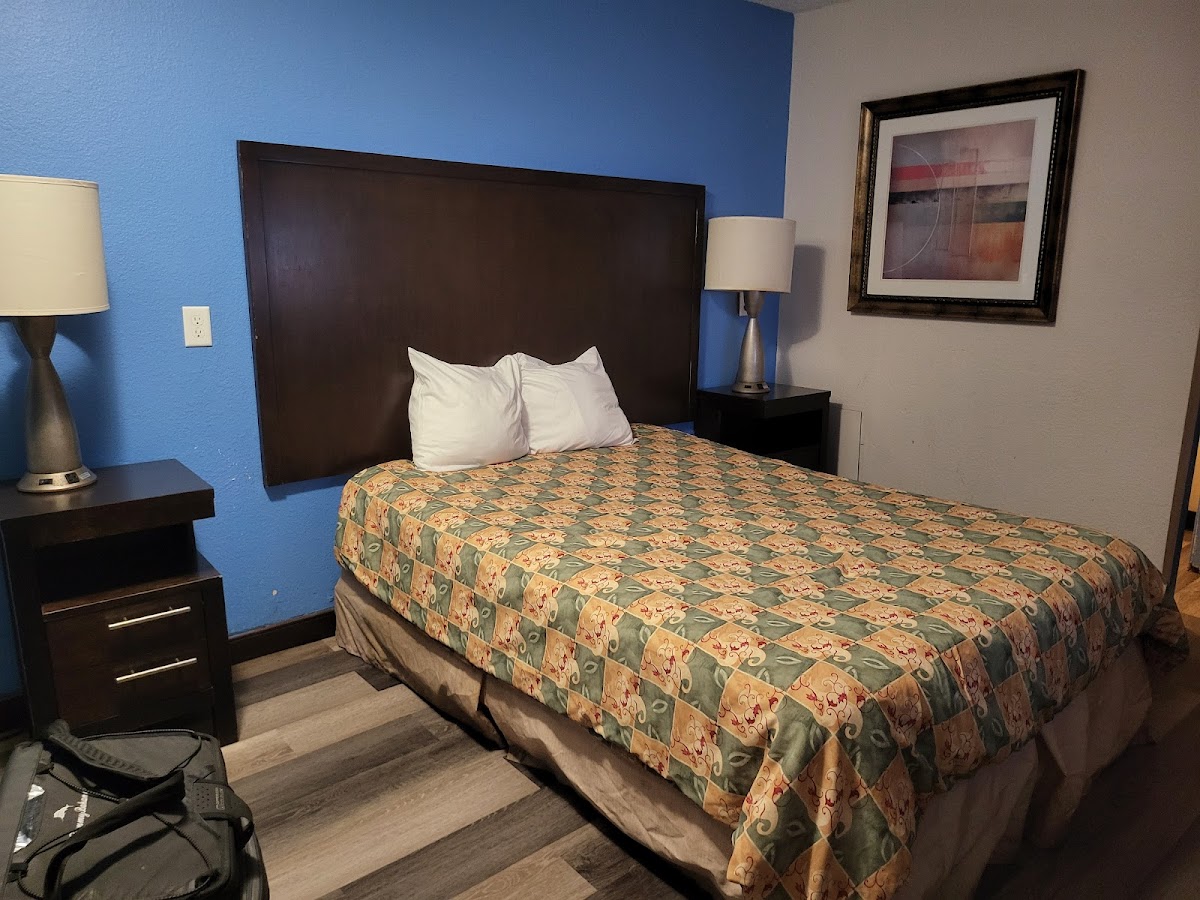 Room 8