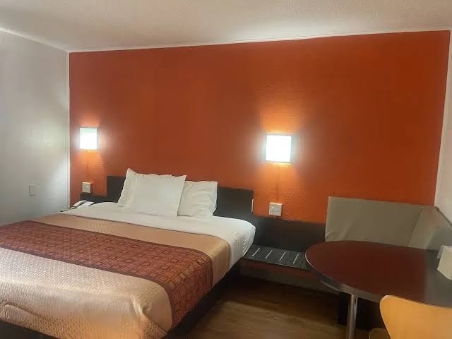 Room 5