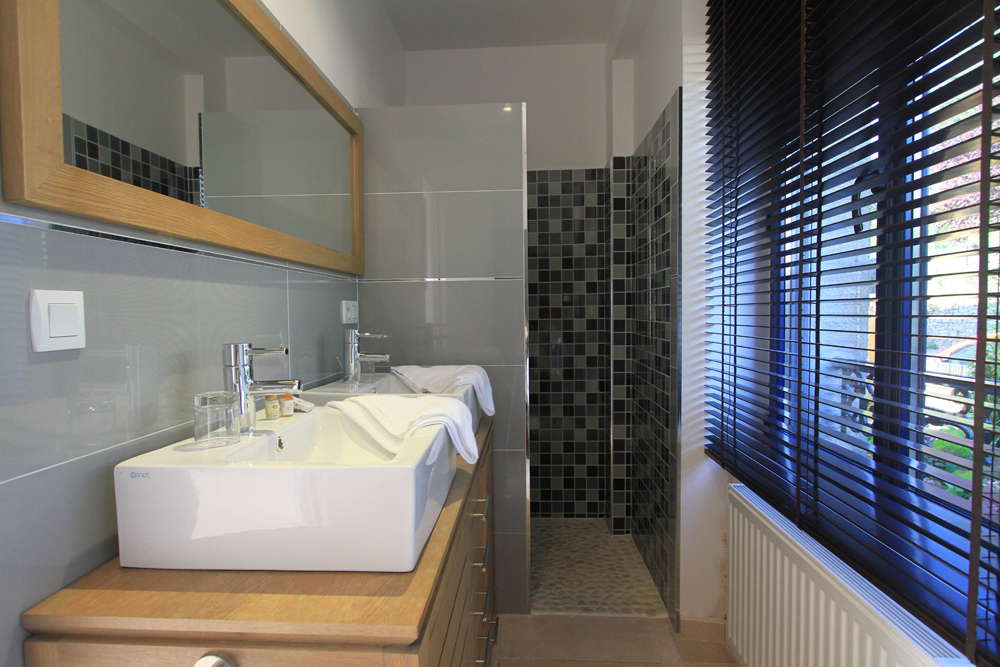 Room 8