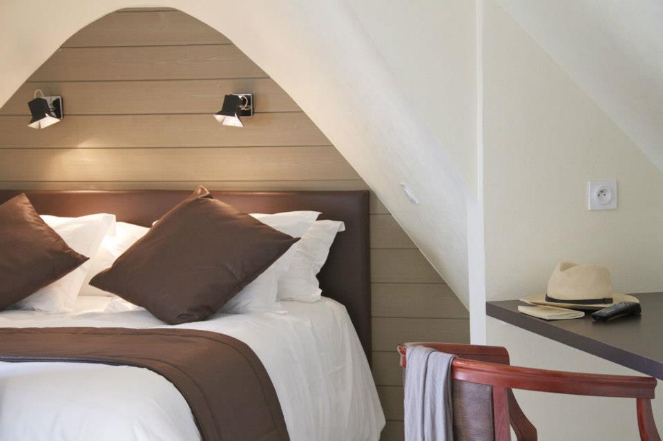 Room 9