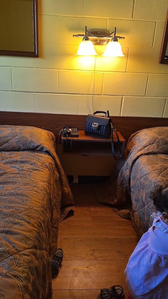 Room 8