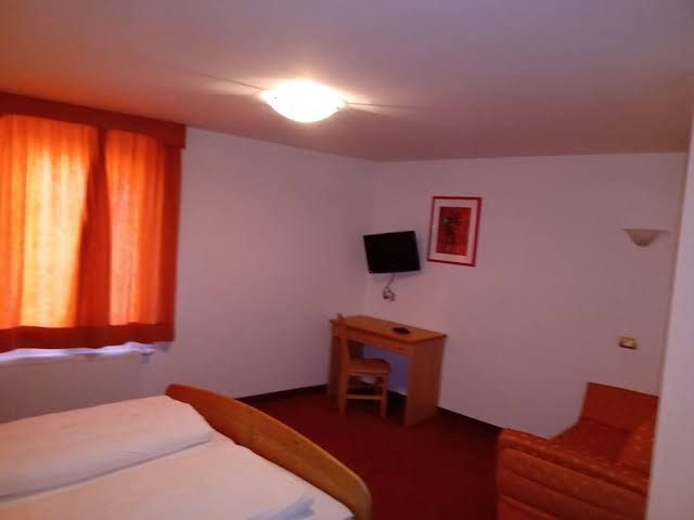 Room 1