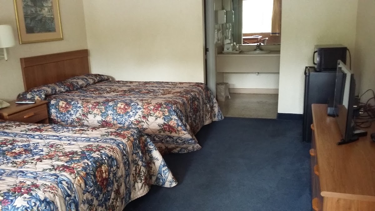 FAIRFIELD MOTEL OF WINNSBORO