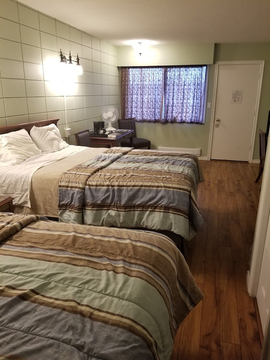 Room 8