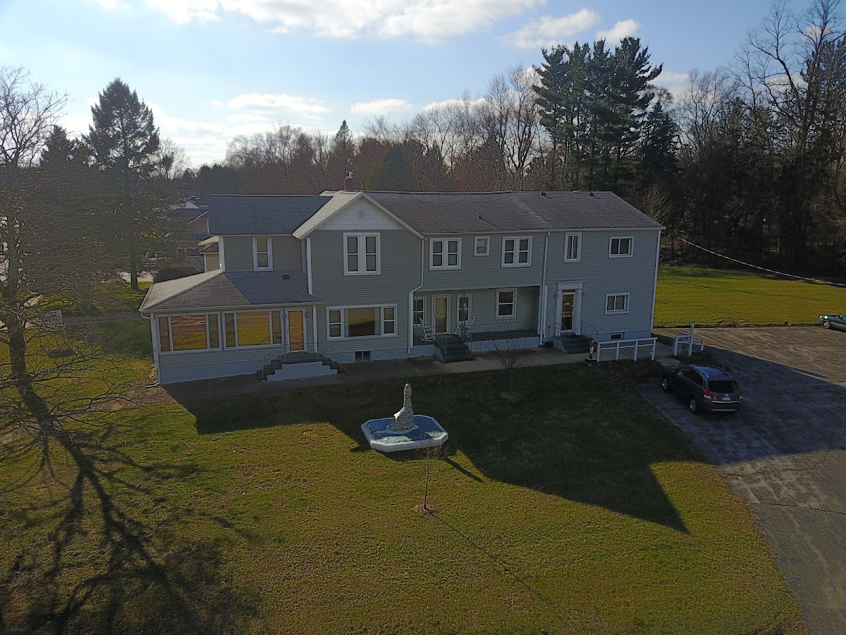 Janet's Lakeside Inn LLC