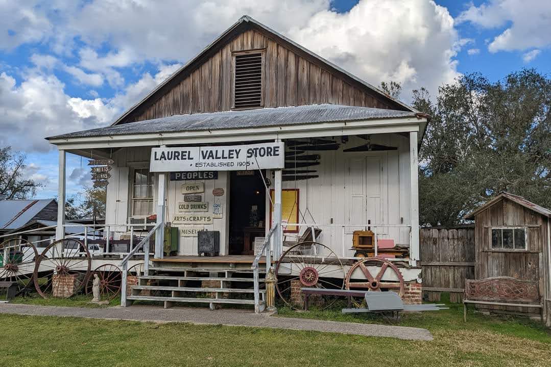 Laurel Valley Village Store