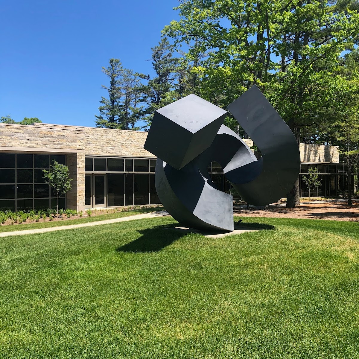 Dennos Museum Center