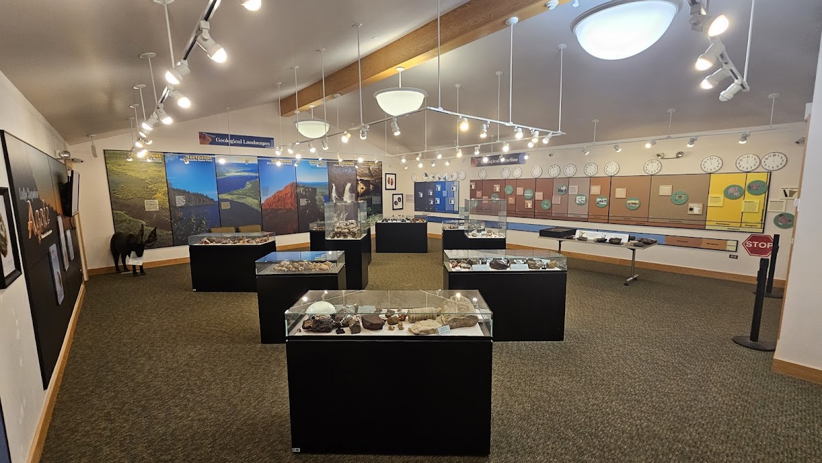 Moose Lake Agate and Geological Center
