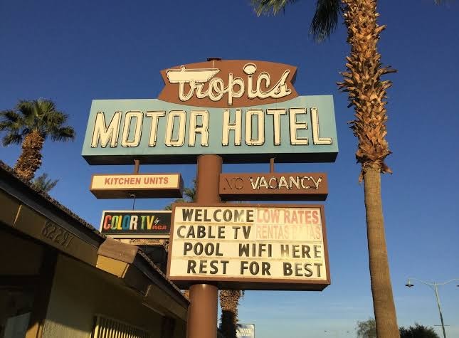 Tropics Motor Hotel